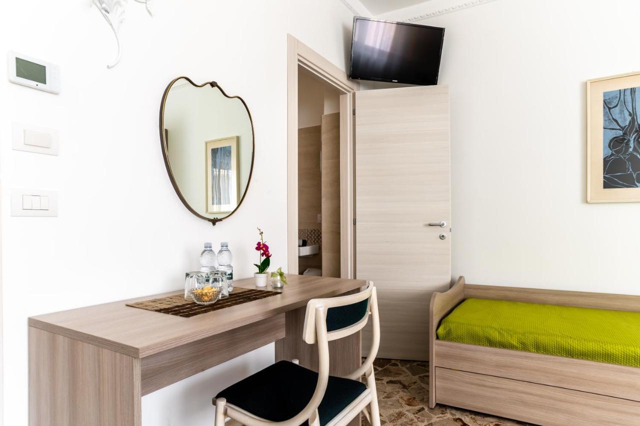 Le Calette Rooms - Puglia Mia Apartments Монополи Экстерьер фото