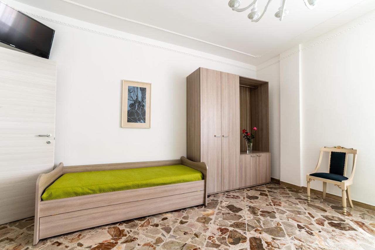 Le Calette Rooms - Puglia Mia Apartments Монополи Экстерьер фото
