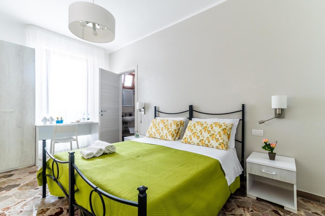 Le Calette Rooms - Puglia Mia Apartments Монополи Экстерьер фото