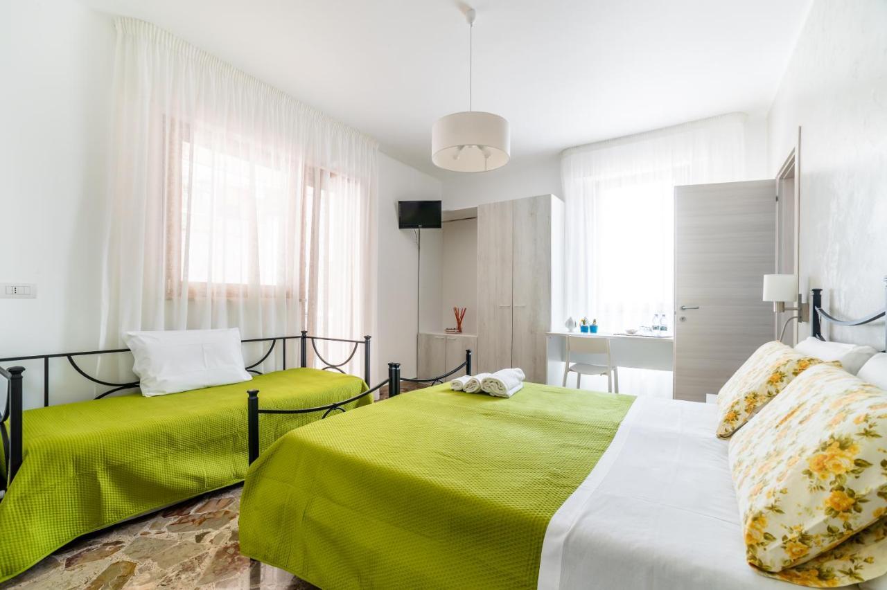 Le Calette Rooms - Puglia Mia Apartments Монополи Экстерьер фото
