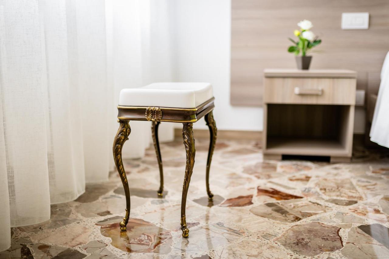 Le Calette Rooms - Puglia Mia Apartments Монополи Экстерьер фото