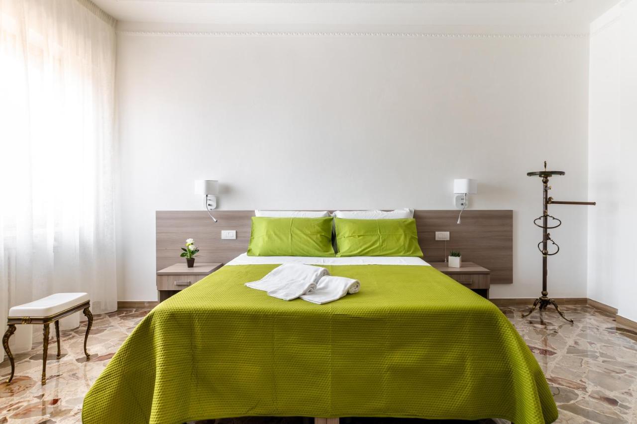 Le Calette Rooms - Puglia Mia Apartments Монополи Экстерьер фото